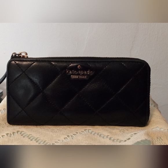 🔥😍 Kate Spade Quilted Zip-around Wallet - Picture 3 of 12